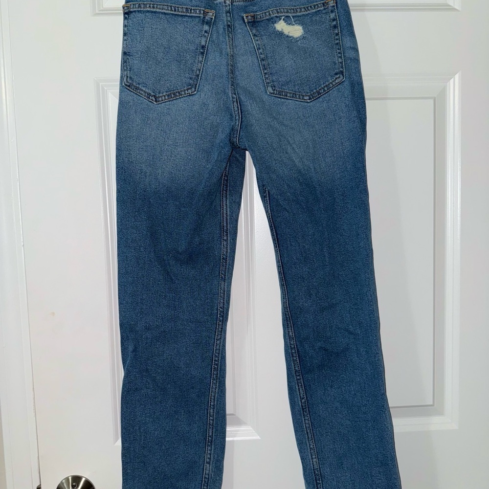 Hollister Ultra High Rise Vintage Straight Jeans W26 L27 Distressed Ripped Denim - Picture 3 of 6